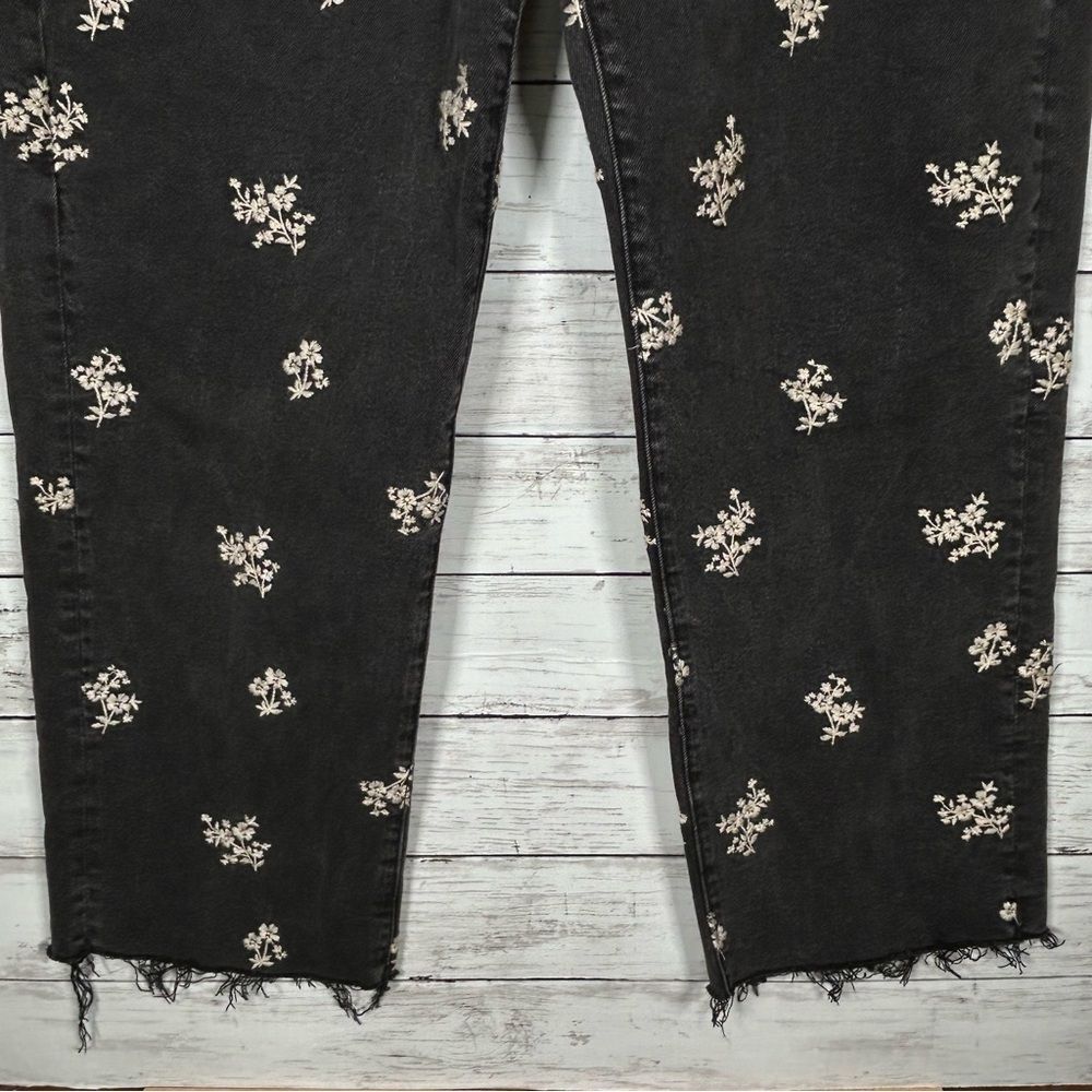 Driftwood Jeans Black Royce Clover Embroidered Button fly Raw Hem 32x26 NWT - Picture 8 of 10
